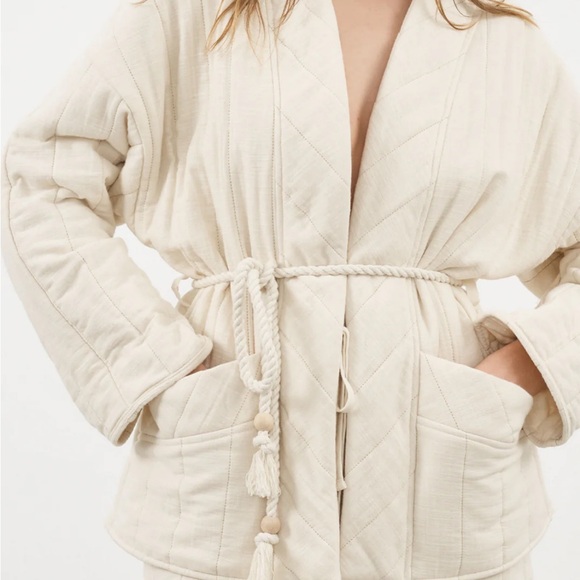 THE HANDLOOM Ono Quilted Jacket - Picture 4 of 10